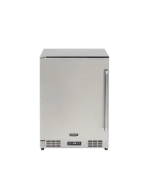 Freezer Undercounter Crissair em inox, vista frontal com puxador vertical e painel na base