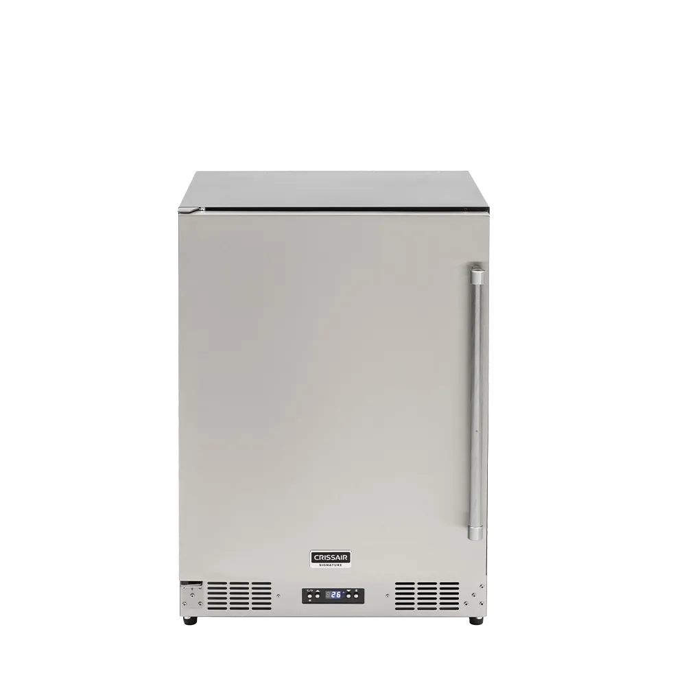 Freezer Undercounter Crissair em inox, vista frontal com puxador vertical e painel na base