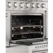 Detalhe do forno grande aberto e iluminado, com as grades e a turbina do Fogão Austin 120 Crissair