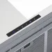 Detalhe do painel touch azul e do puxador do filtro da Coifa Slim 90 Crissair