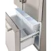 Detalhe da gaveta do freezer aberta com o cesto removível do Refrigerador French Door 580 Crissair