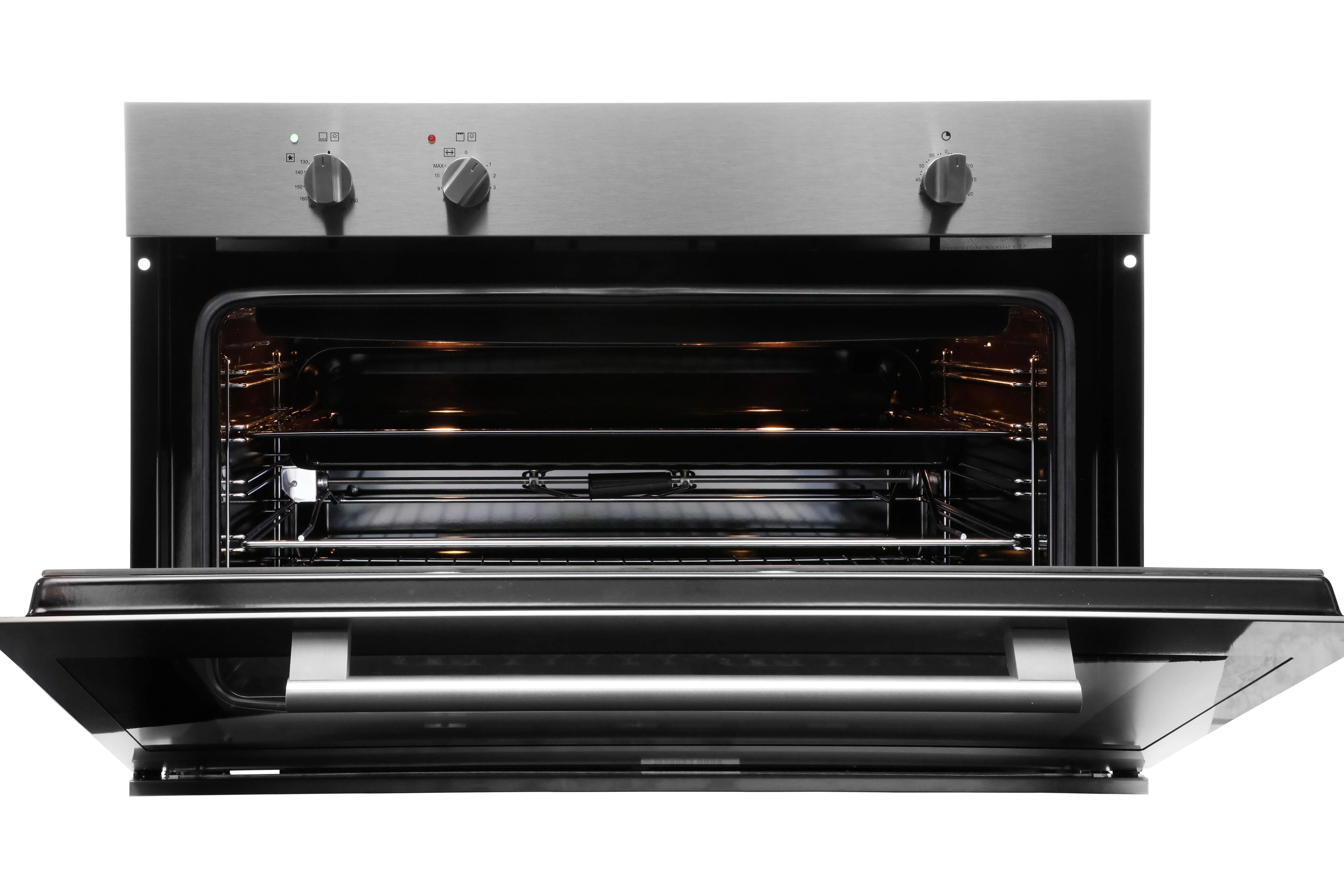 Forno BIG 90 Crissair a gás de embutir, aberto e com o interior iluminado